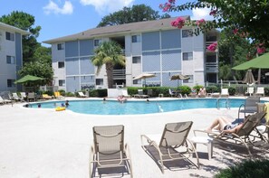 Pool - HHI Beach Retreat - Renovated & Ready to Relax (Hilton Head Island)