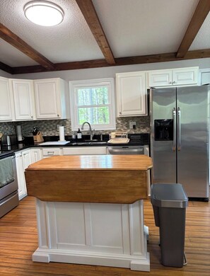 微波炉、烤箱、炉灶、洗碗机