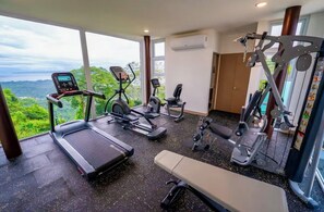 Fitness facility - Ocean View Condo Near Jaco - 2 Balconies + Resort Pool + Sunsets (Puntarenas Province)