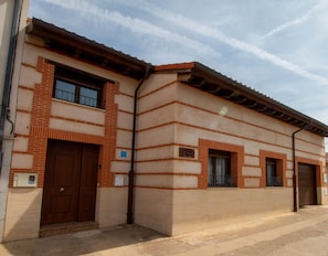 Exterior - Fantastica casa para 5 huespedes en Monfarracinos a 5 minutos de Zamora (Monfarracinos)