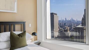 2 habitaciones, tabla de planchar con plancha, wifi y ropa de cama