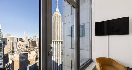 2 Bedroom Luxury home in the Sky ‘Empire State Building’ BEST VIEWS!