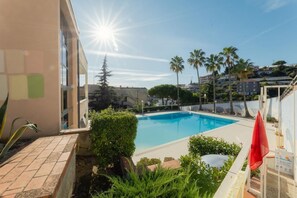 A heated pool - Sanremo Blue House | Vista mare e terrazzo (Sanremo)