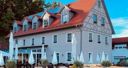 Hotel GaststĂ€tte WeinbrĂŒcke