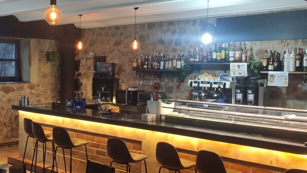 Bar (en la propiedad)