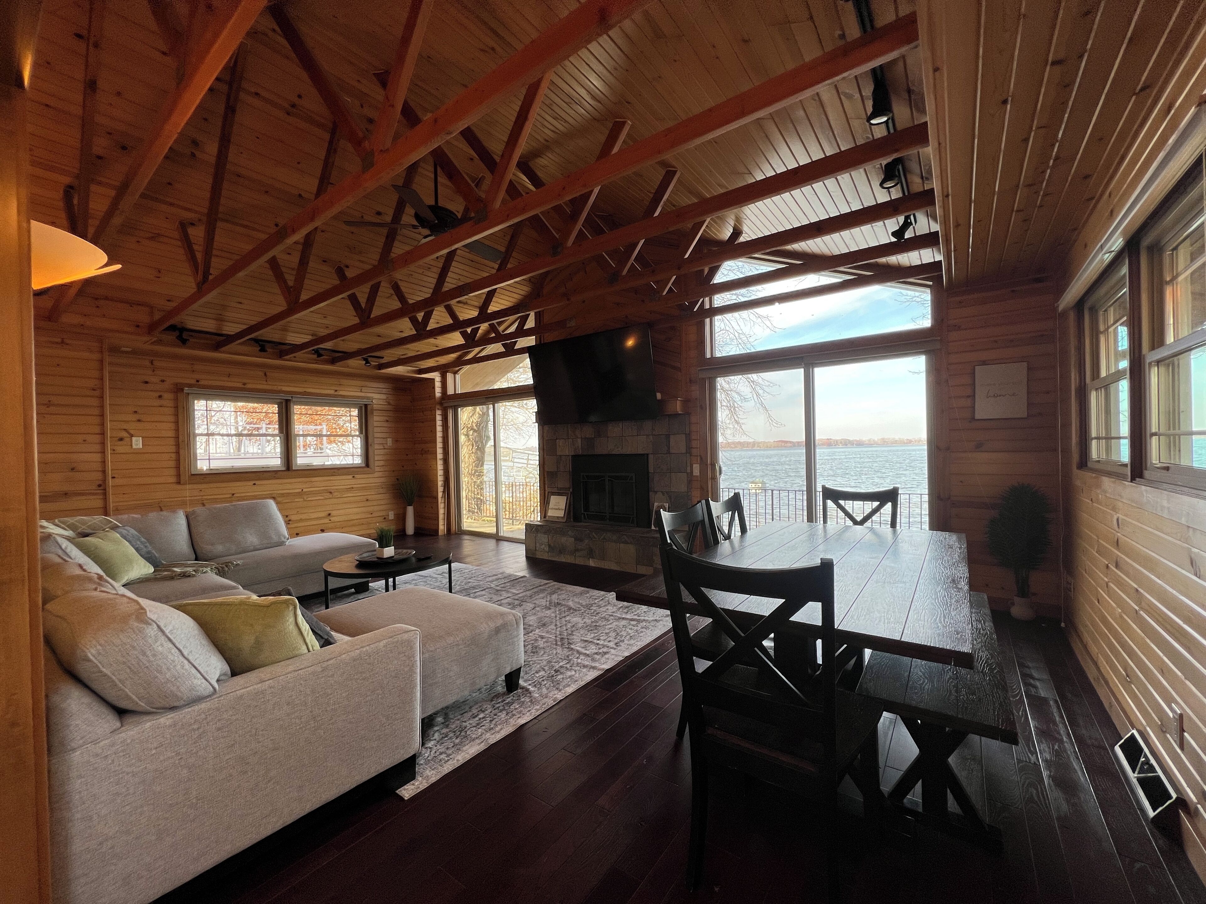 Smart TV, fireplace, video games, books