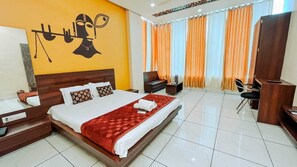 Deluxe Room, City View - Hotel Nakshtra inn (Ujjain)
