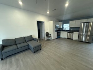 TV - Luxury 3BR/2BA Near Delaware Bay • Oversized Spa Shower • Bluetooth Bathrooms (Delaware)