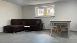 Unclassified image, 2 of 14, button - Guesthouse Wain- quiet, comfort, newly renovated.  Pet friendly! (Wain)