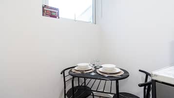 Klassieke studio | Dineren