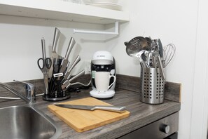 Estudio superior, balcón | Interior