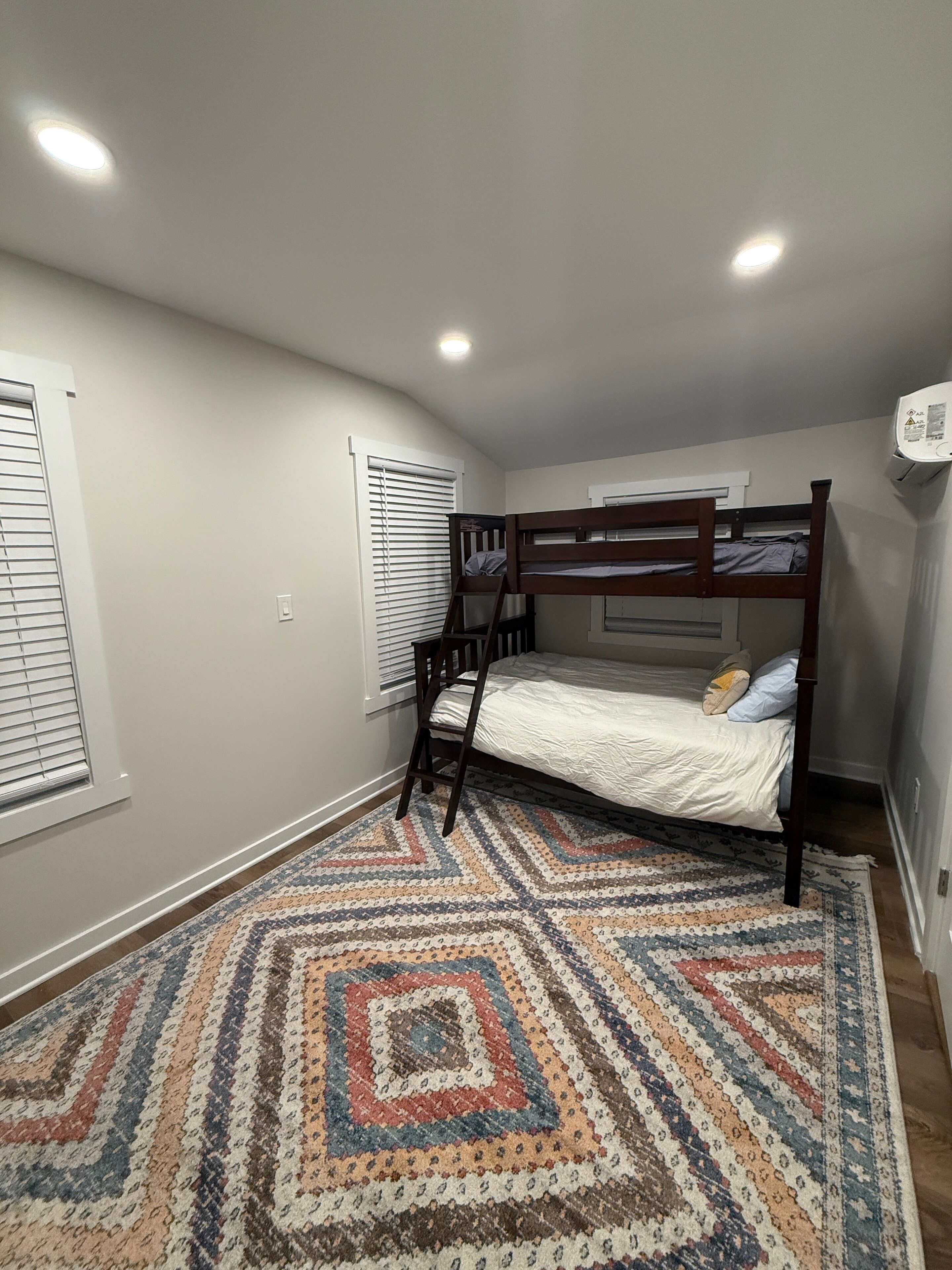 2 soverom, internettilgang og sengetøy