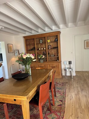Dining - best Villa with pool and garden in La Baule (Pornichet)