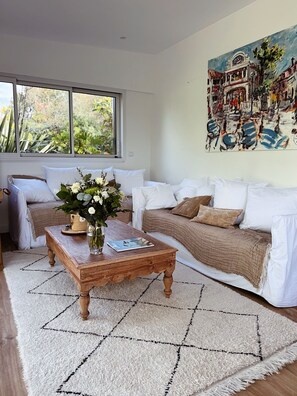 TV - best Villa with pool and garden in La Baule (Pornichet)