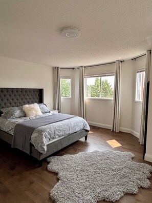 3 sovrum, skrivbord, strykjärn/strykbräda och gratis wi-fi