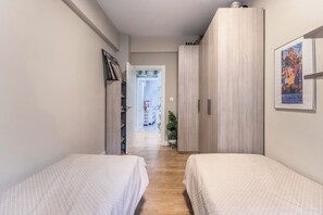 Iron/ironing board, Internet, bed sheets - Apartment licensed Pozas (Bilbao)