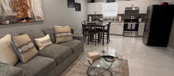 2BR/2BA Cozy Condo walking distance to Kickapoo Lucky Eagle Casino