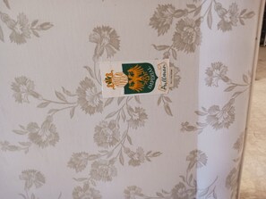 Interior detail - Small studio in the center of cabris (Cabris)