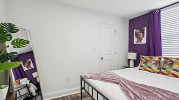 Iron/ironing board, WiFi, bed sheets