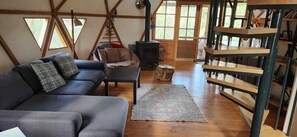 Living area - Geodesic Dome House in Organic Farm (Ataköy)