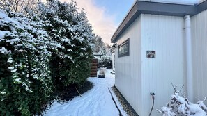 Property grounds - Cozy Relax Chalet with Private Hot Tub (Voorthuizen)
