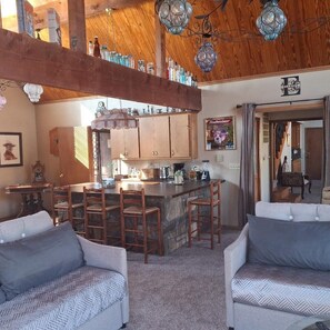 Interior - Big Sandy Lodge 2 blocks to lake with pool, hot tub, fire pit and fishing dock. (Eufaula)