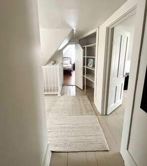 4 makuuhuonetta, Wi-Fi, vuodevaatteet