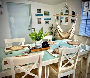 Dining - Casita Blue Surfer-Luquillo 15 minutes to El Yunque, and 3 minutes to the beach (Luquillo)