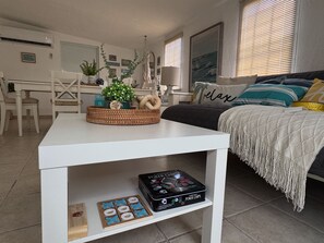 Smart TV - Casita Blue Surfer-Luquillo 15 minutes to El Yunque, and 3 minutes to the beach (Luquillo)