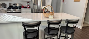 Family-Friendly Free Parking, Drinks & Snacks all complementary