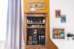 Interior - Stylish New Build, Pristine Comfort + Fenced Parking, 3 Bedrooms 2.5 Bath (Memphis)