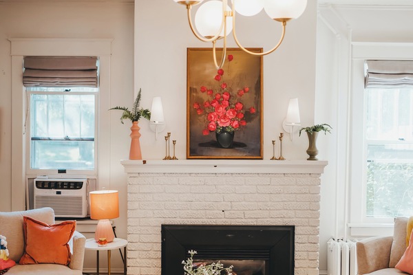 Smart-TV, peis og bøker