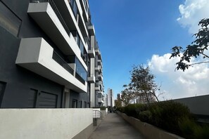 Exterior - Chic Cocoon & Impeccable Sea View in Zenata (Âïn-Harrouda)