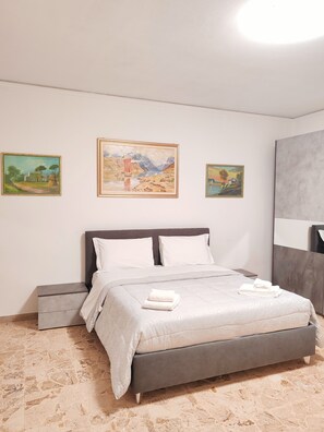 3 Schlafzimmer, Bügeleisen/Bügelbrett, WLAN, Bettwäsche