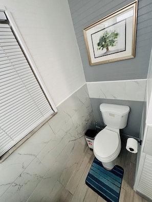 Handtücher, Toilettenpapier
