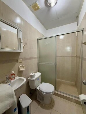 Bathroom - La Placita - Apartamentos (Las Tablas)