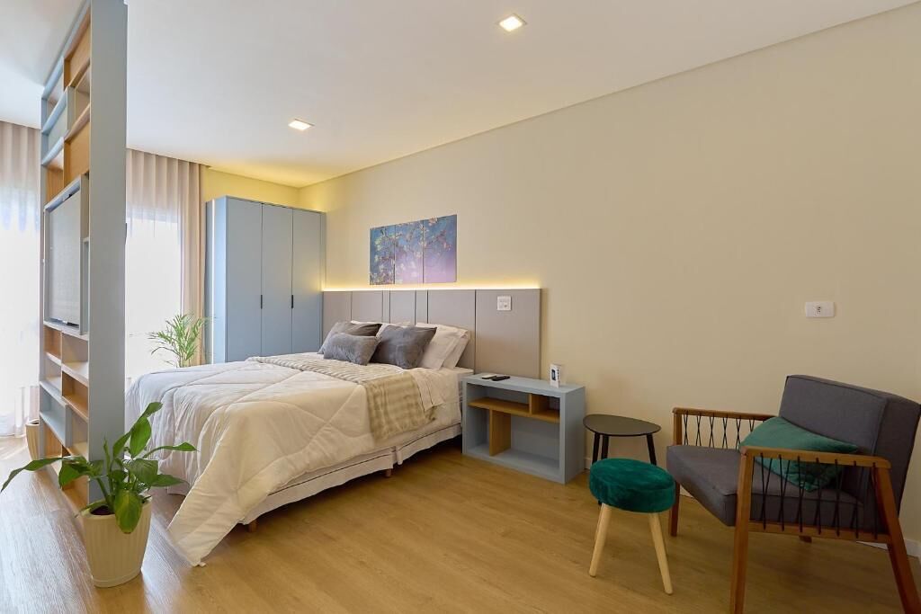 Estudio Deluxe, 1 cama de matrimonio con sofá cama, Aire acondicionado | Mobiliario individual, escritorio, espacio para trabajar con un portátil