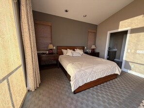 Iron/ironing board, internet, bed sheets