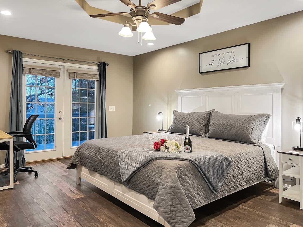 Desk, iron/ironing board, travel crib, WiFi