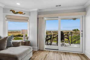 Smart TV - Direct Oceanfront + Stunning 2026 Renovation! (Hilton Head Island)