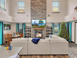 电视、壁炉、办公室