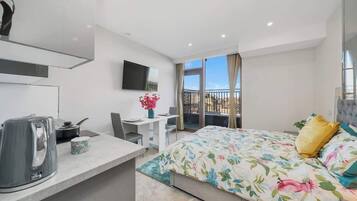 1 chambre, fer et planche à repasser, Wi-Fi, draps fournis