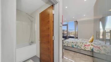 1 Schlafzimmer, Bügeleisen/Bügelbrett, WLAN, Bettwäsche