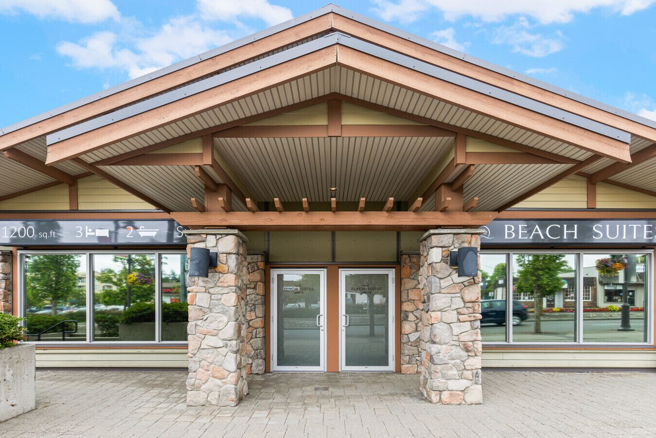 Suite | Exterior detail