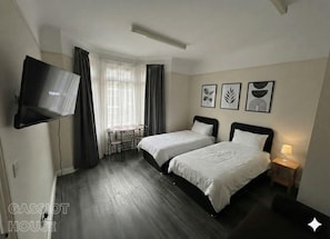Room - Gassiot House (London)