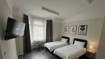 Economy House, Shared Bathroom