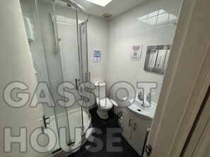 Bathroom - Gassiot House (London)