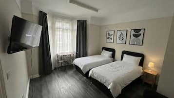 Superior Twin kamer, gedeelde badkamer