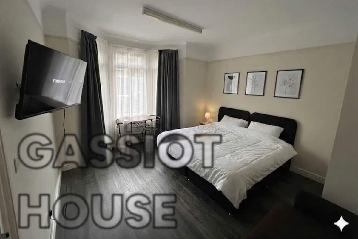 Casa económica, baño compartido