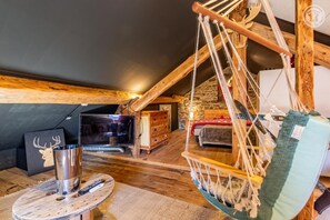 3 slaapkamers, een strijkplank/strijkijzer, beddengoed